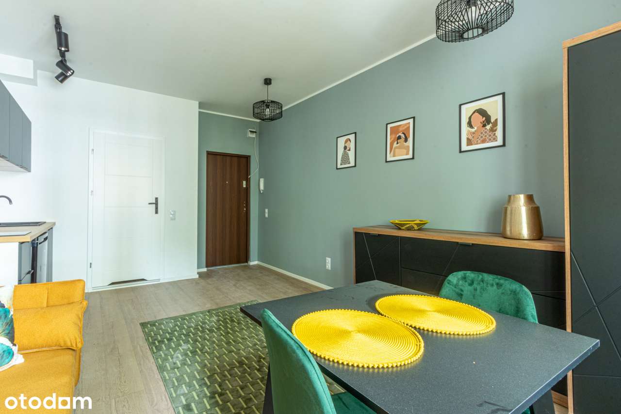 Kawalerka w sercu Łodzi do zamieszkania - Pełny obrazek: 2/4