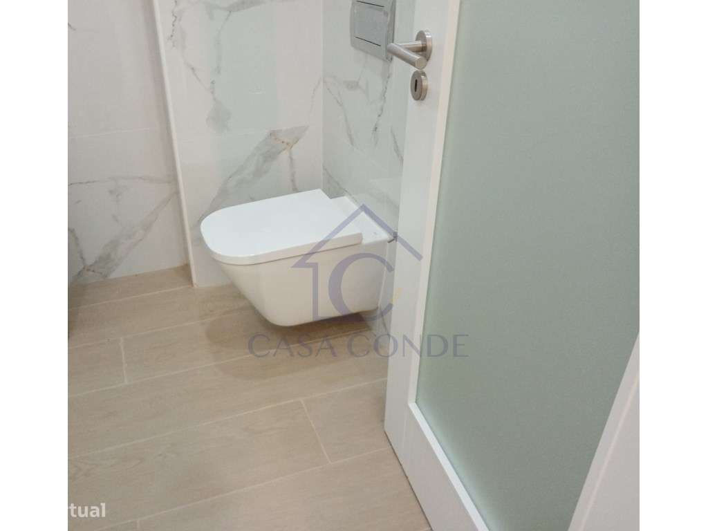 Moradia T4 Duplex com piscina, 180 m², acabamentos de luxo-40