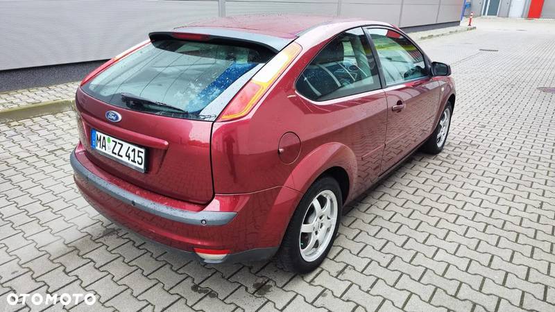 Ford Focus 1.6 16V Titanium - 4