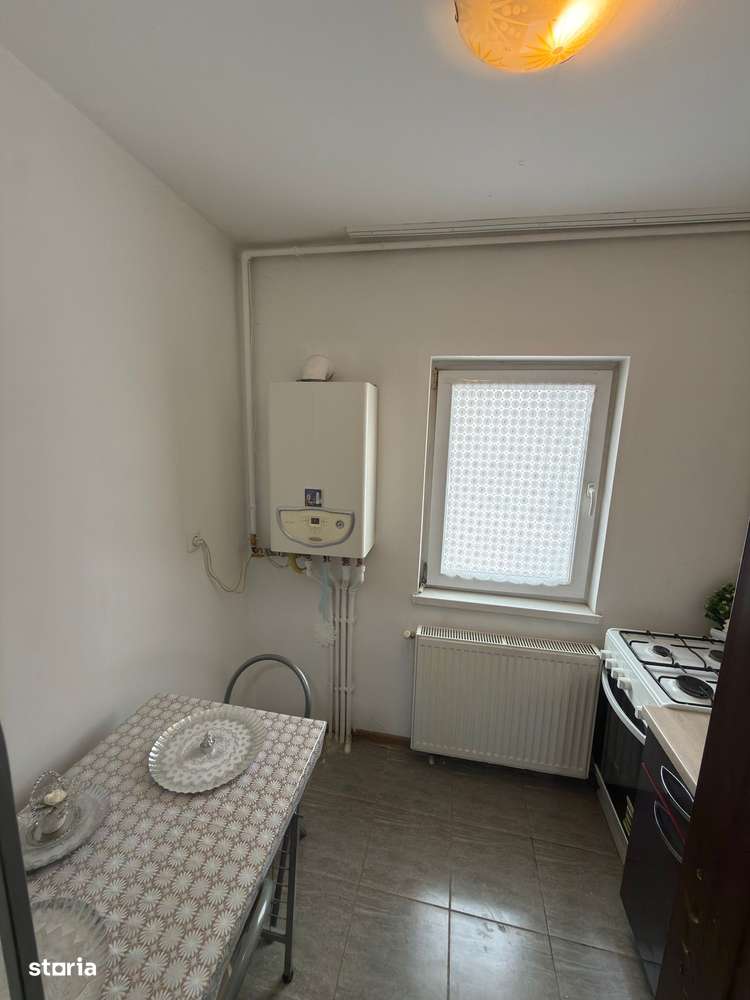 Garsoniera Str Carpati Etaj Intermediar Mobilata - Imagine principală: 4/5