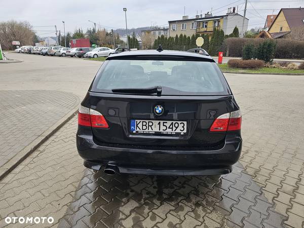 BMW Seria 5 520d - 4