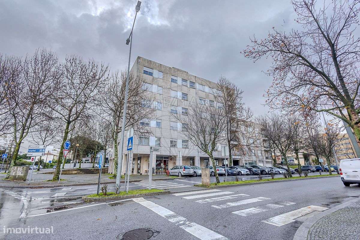 Apartamento T2 para arrendamento - Grande imagem: 2/29