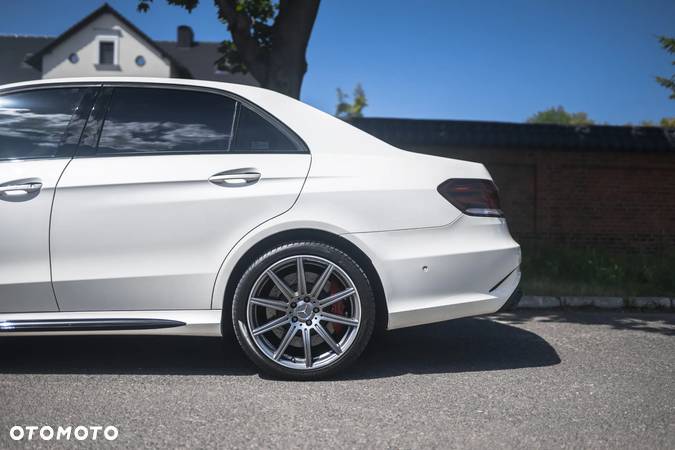 Mercedes-Benz Klasa E 63 AMG S 4-Matic - 4