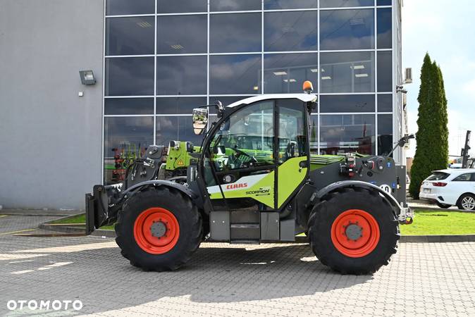 Claas SCORPION 635 VP Stage IV - 8