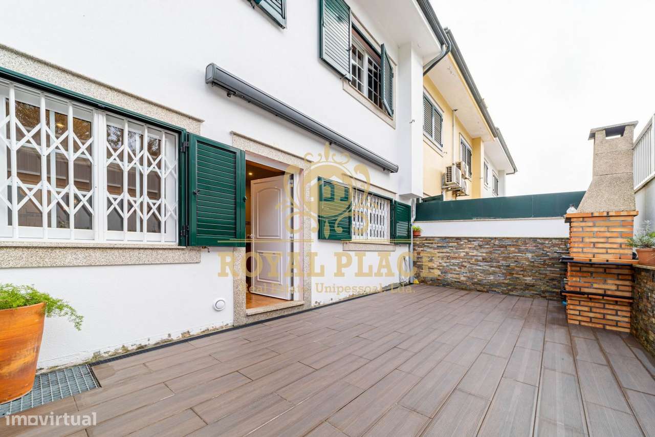 Fantástica moradia T3 em Fiães-24