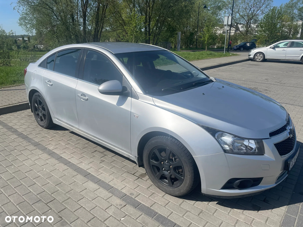 Chevrolet Cruze - 9