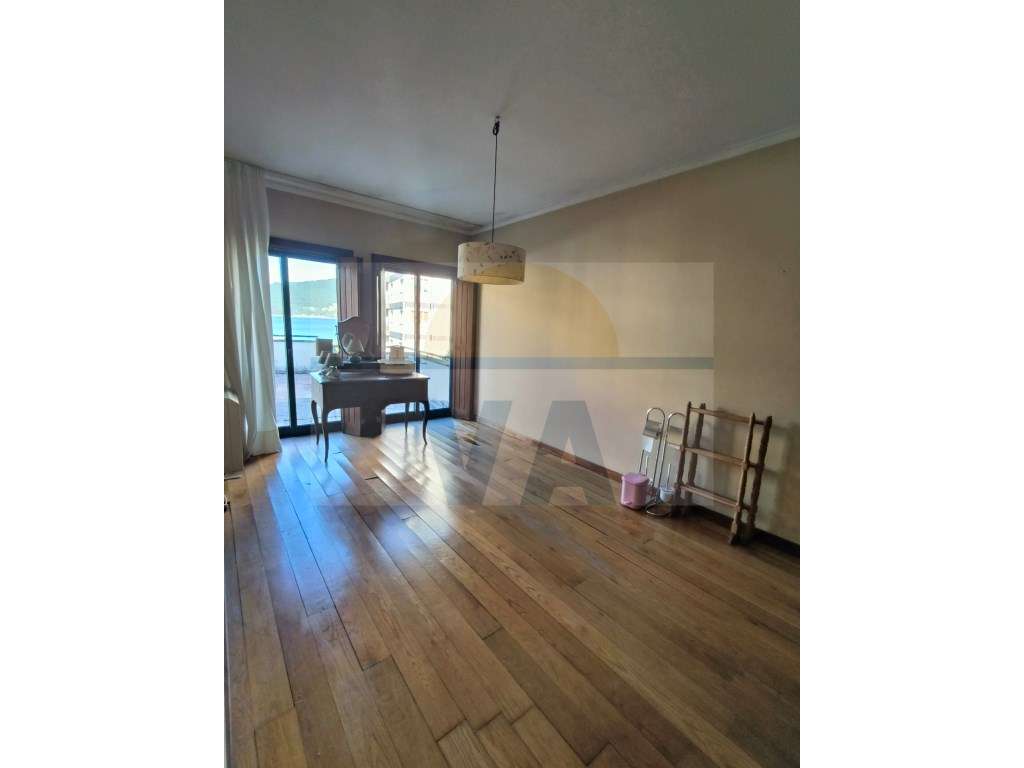 Moradia V4 em Caminha com vista Rio.-25