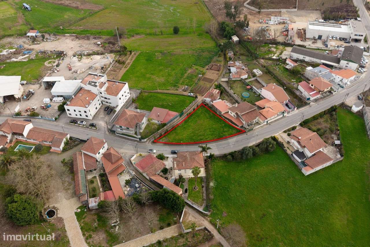 Excelente Terreno com viabilidade para construção – Santa Maria da Fei - Grande imagem: 5/5