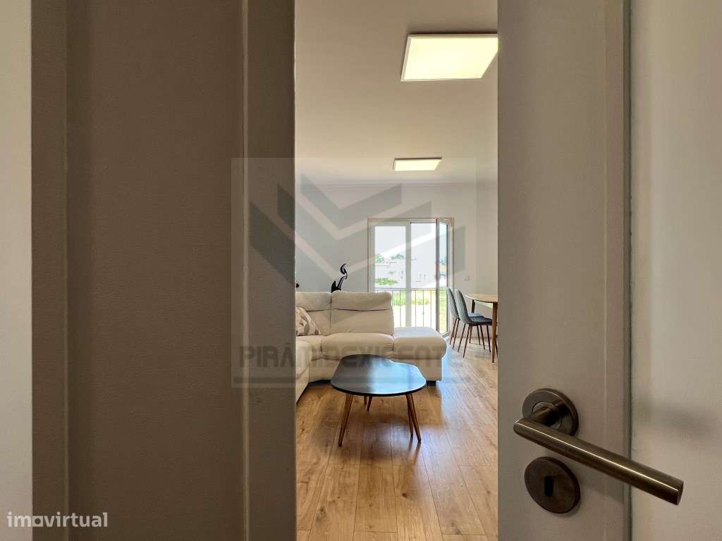 APARTAMENTO 1ºANDAR, T2, ESTACIONAMENTO, VISTA DESAFOGADA-26