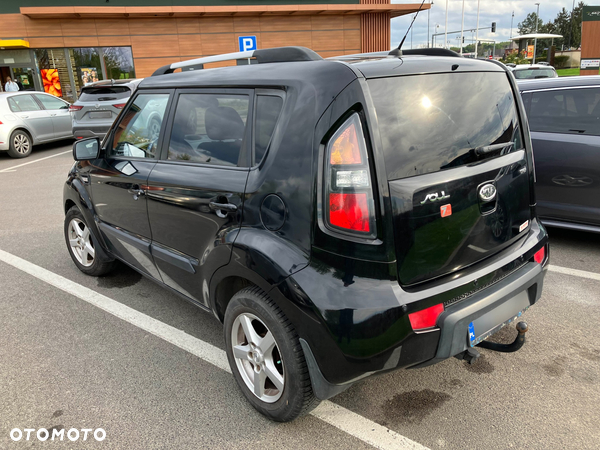 Kia Soul 1.6 CRDi L - 14