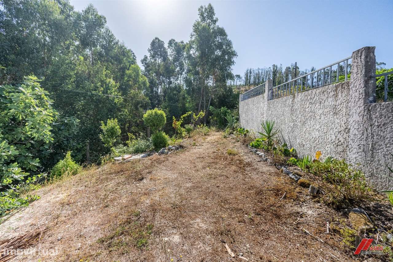 MORADIA INDIVIDUAL T2 COM GARAGEM , TERRENO E VISTAS  FANTÁSTICAS!-26