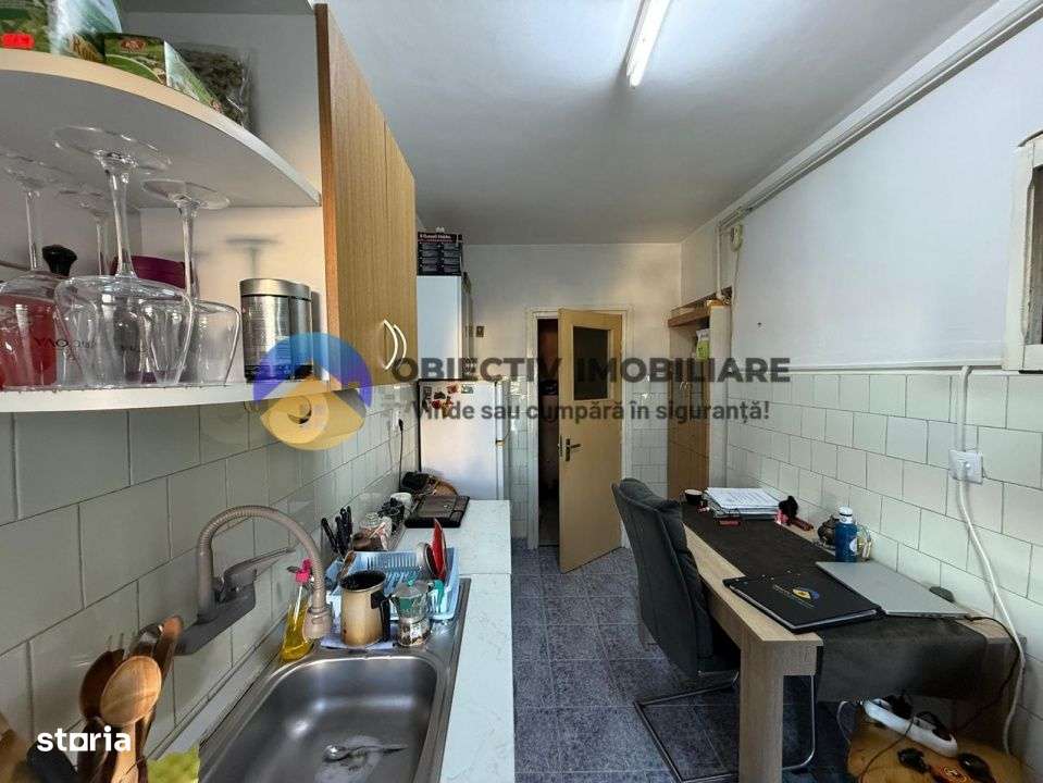 Garsoniera spatioasa de vanzare – 67,76 mp – Zona 1 Mai-6