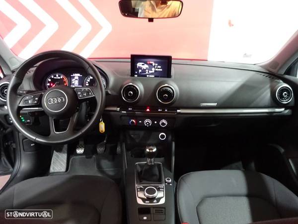 Audi A3 Sportback 30 TFSI - 9