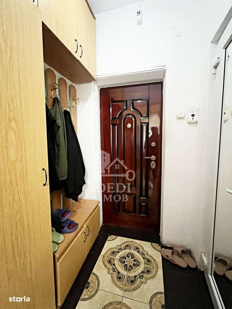Apartament 2 camere de vanzare in zona Rogerius, Oradea-4