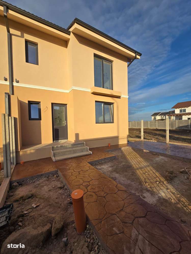 Duplex 4 camere | 2 băi | Moșnița Nouă - Calea Medveș Comision 0 - Imagine principală: 2/15