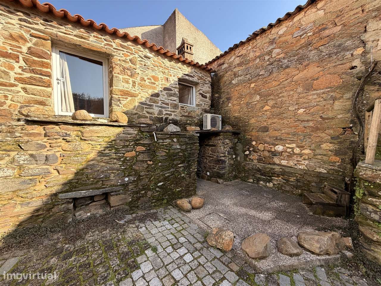 Moradia T1 Arrendamento em Sarzedas,Castelo Branco - Grande imagem: 3/23