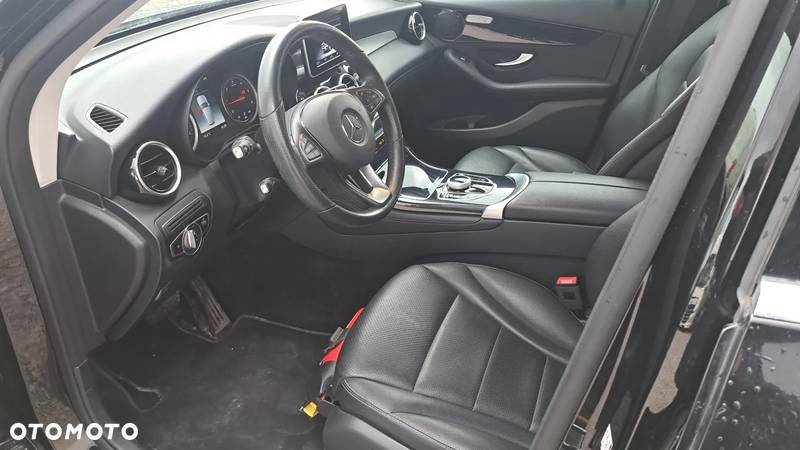 Mercedes-Benz GLC 220 d 4-Matic - 10