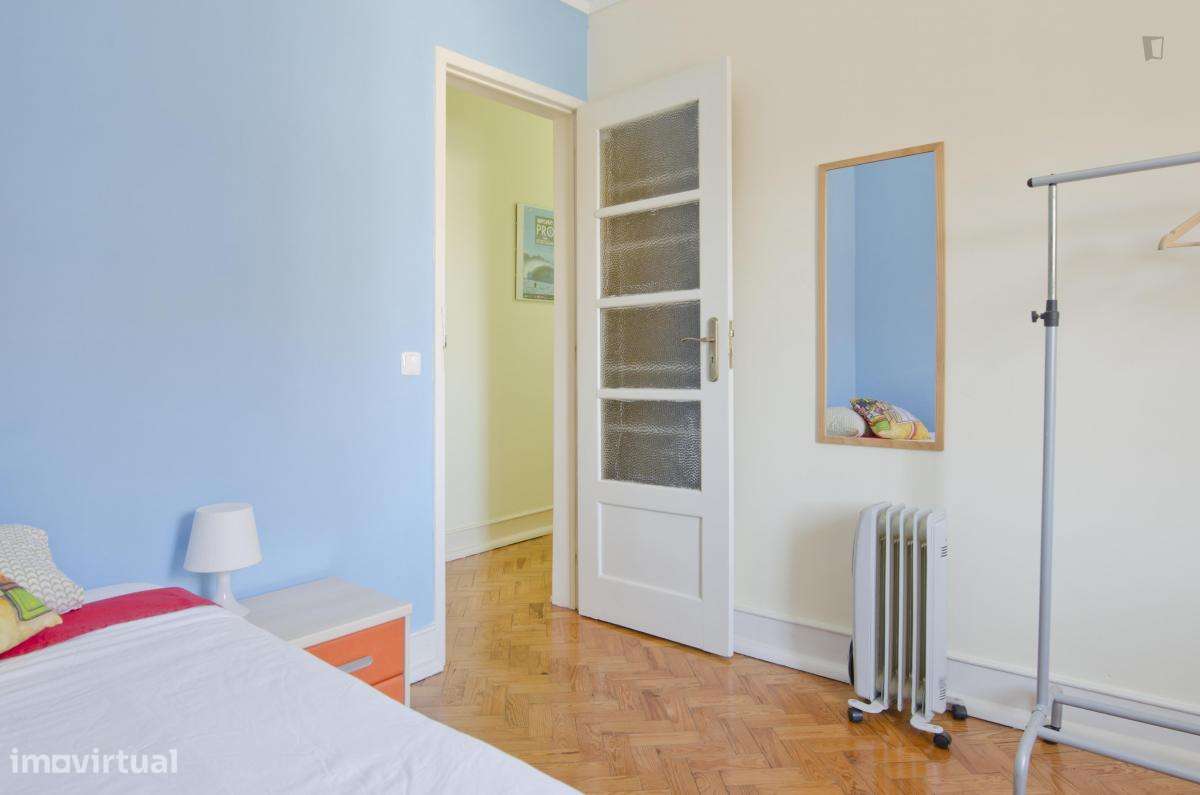 Quarto - localizado em Penha de França Lisbon - Grande imagem: 4/20