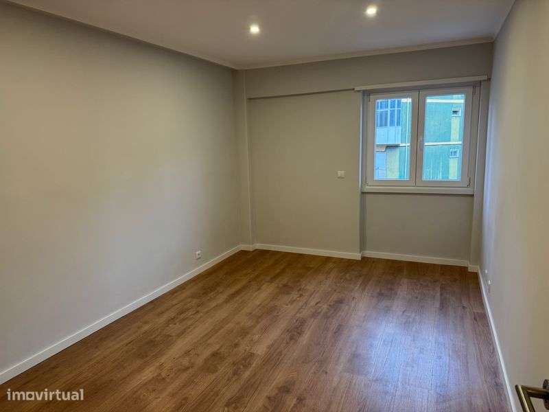 Apartamento T2 em Casais de Mem Martins - Grande imagem: 5/10