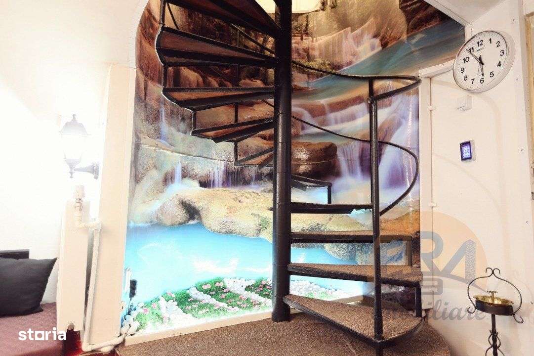 Casa cu 3 apartamente, P-ta Unirii , Str. Primariei - Imagine principală: 5/19