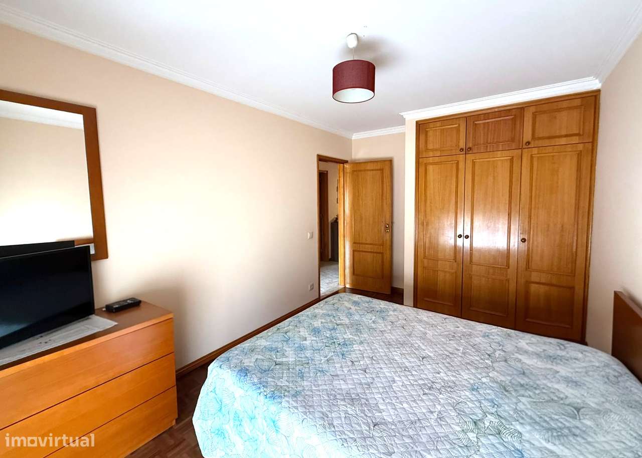 Apartamento T3 em Ovar com garagem fechada-12