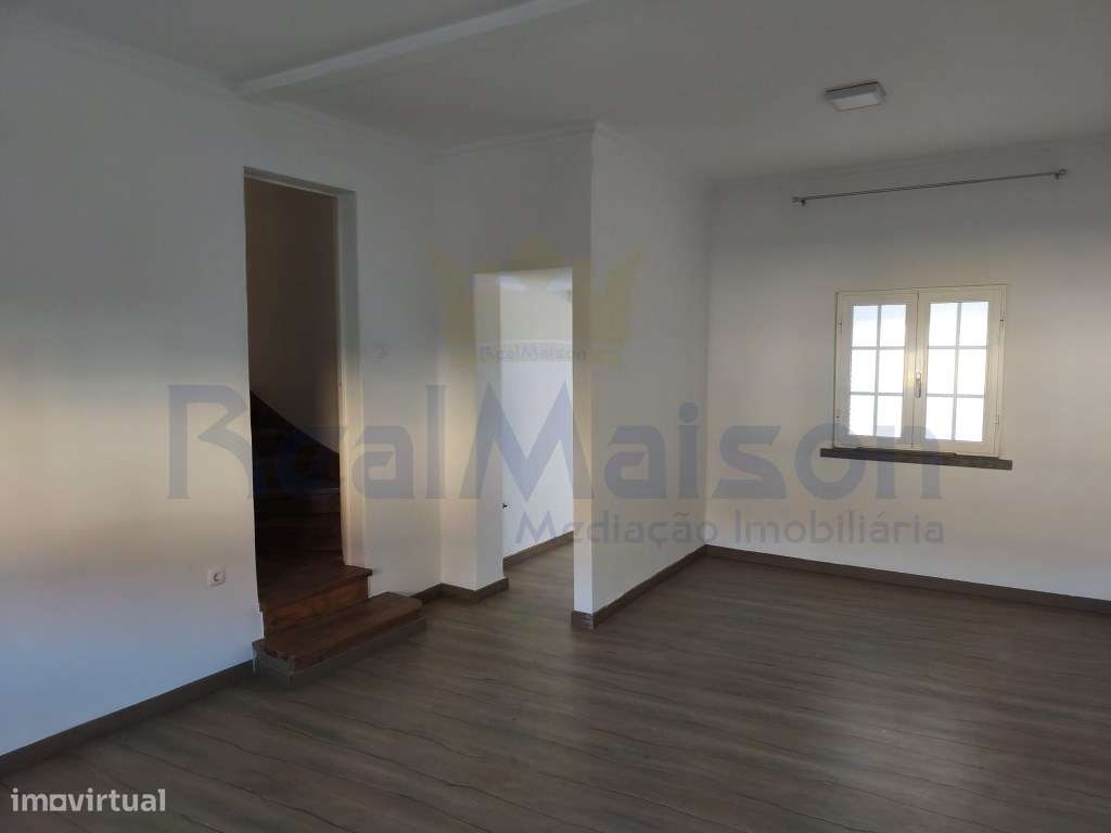 Vende-se Apartamento T4 na Amoreira - Cascais-2