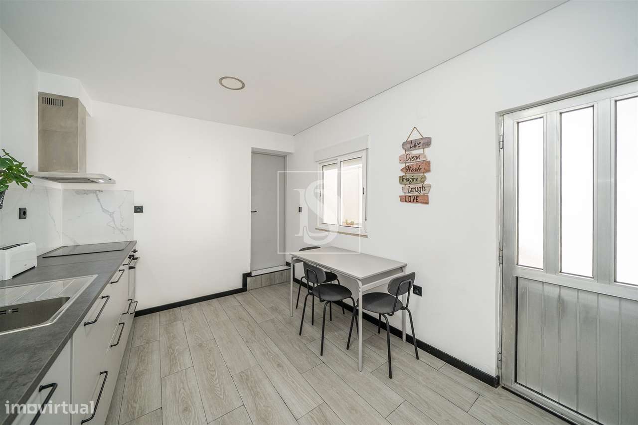 Moradia T3, remodelada, em São Vítor, Braga-19