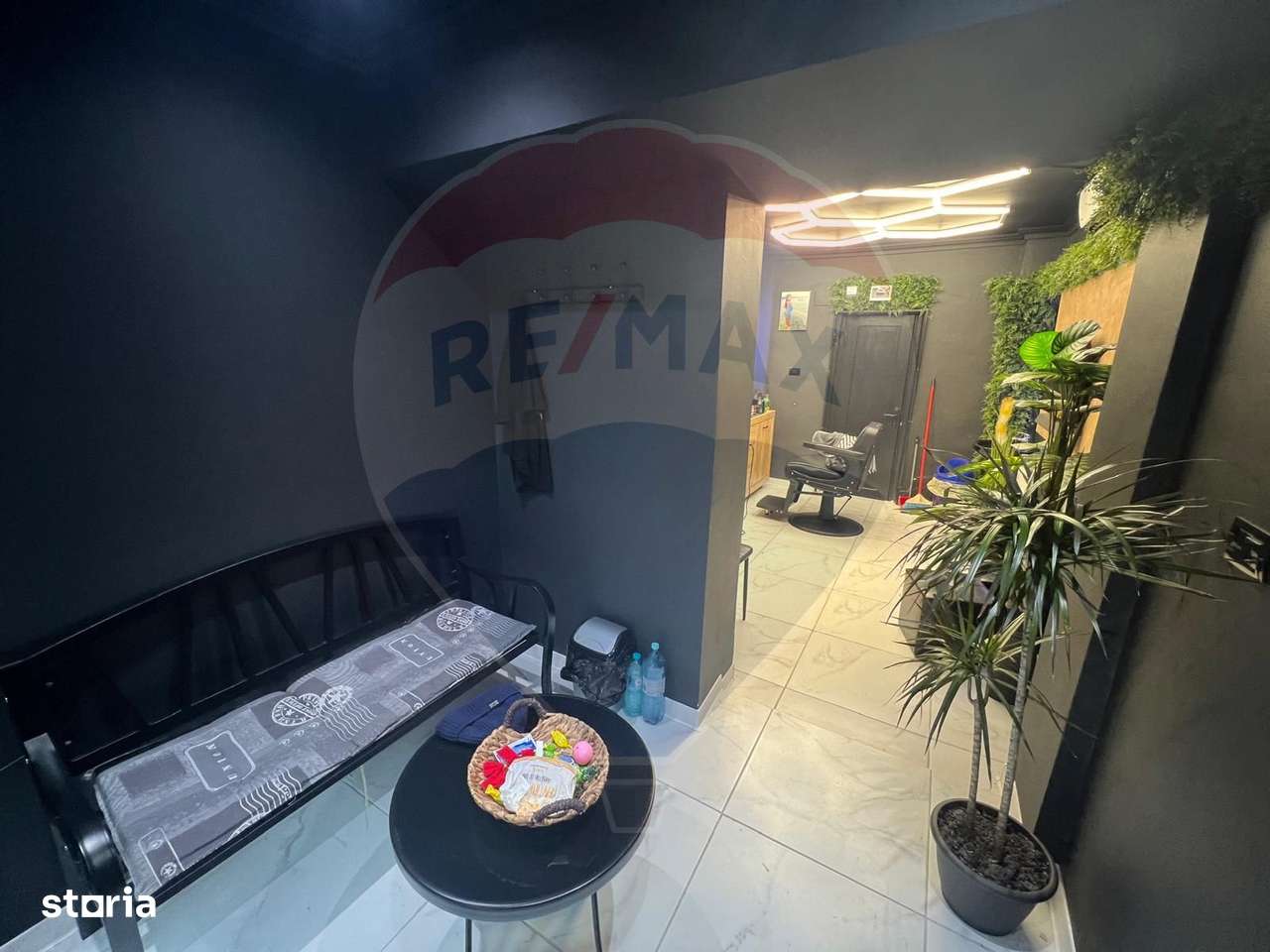 Spațiu comercial de 20mp de închiriat în zona Ultracentral - Imagine principală: 2/7