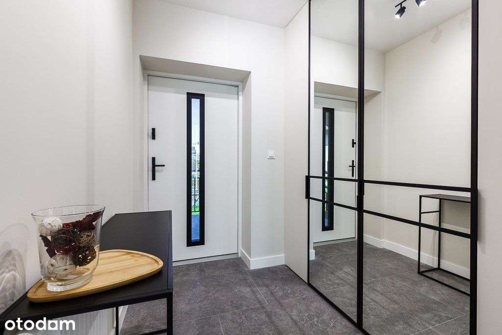 Piętro nowego domu z garażem, ogrodem,klimatyzacją-13