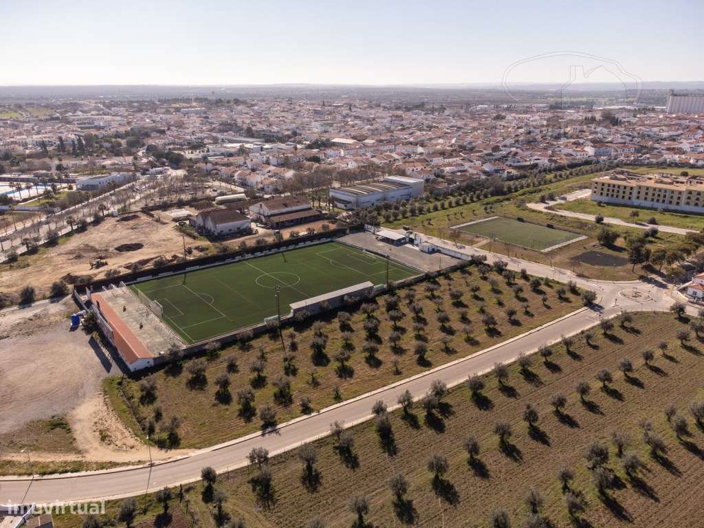 Negociável | Terreno Urbano em Reguengos de Monsaraz-6