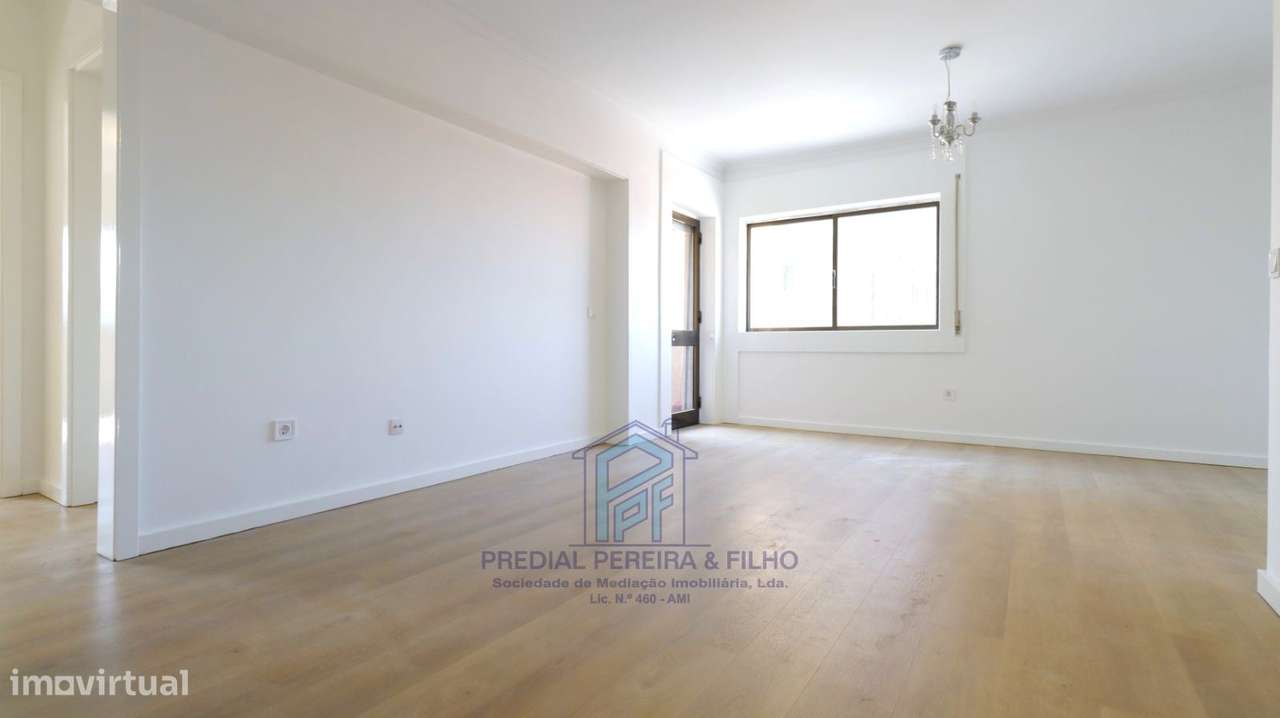 Apartamento T2 Remodelado - Rio Tinto | Centro - Junto ao Continente-2