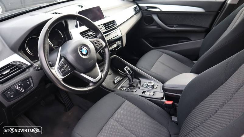 BMW X1 16 d sDrive Auto Line Sport - 8