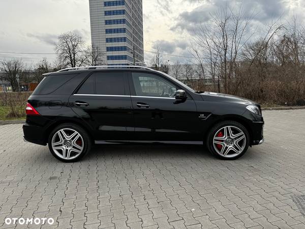 Mercedes-Benz ML 63 AMG 4-Matic - 16