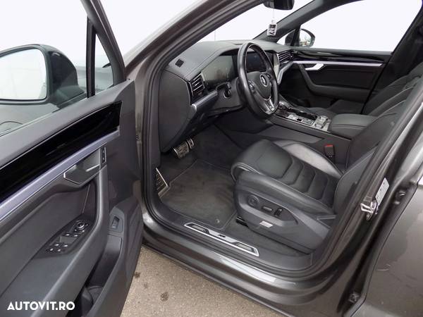 Volkswagen Touareg 3.0 V6 TDI 4Motion DPF Automatik R-Line - 12