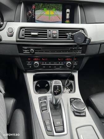 BMW Seria 5 525d xDrive Touring Aut. - 10