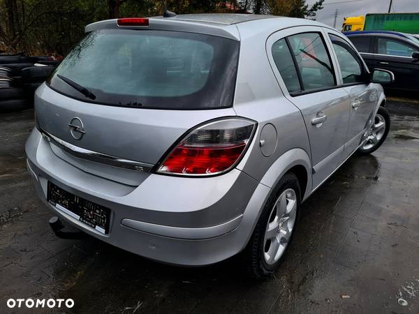 Opel Astra 1.6 Style - 4