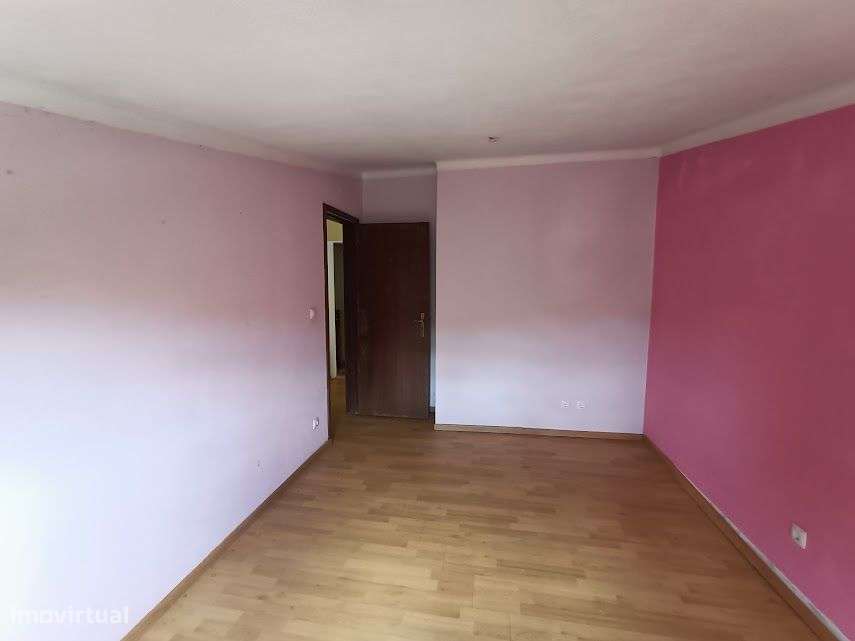 Moradia T2 Geminada com 2 Casas de Banho-21