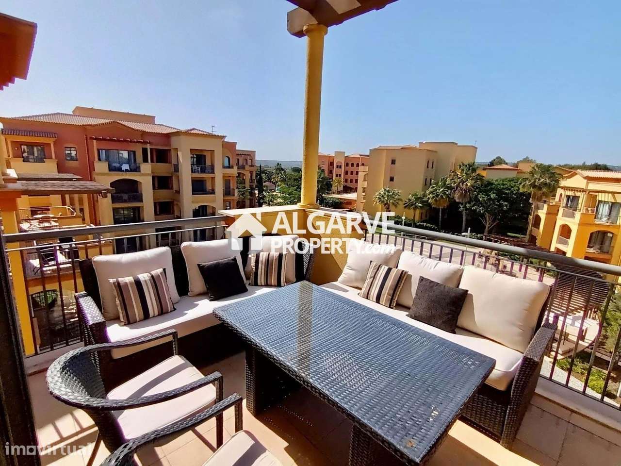 Apartamento de Luxo T2 junto ao Campo de Golfe Victoria em Vilamoura,-16