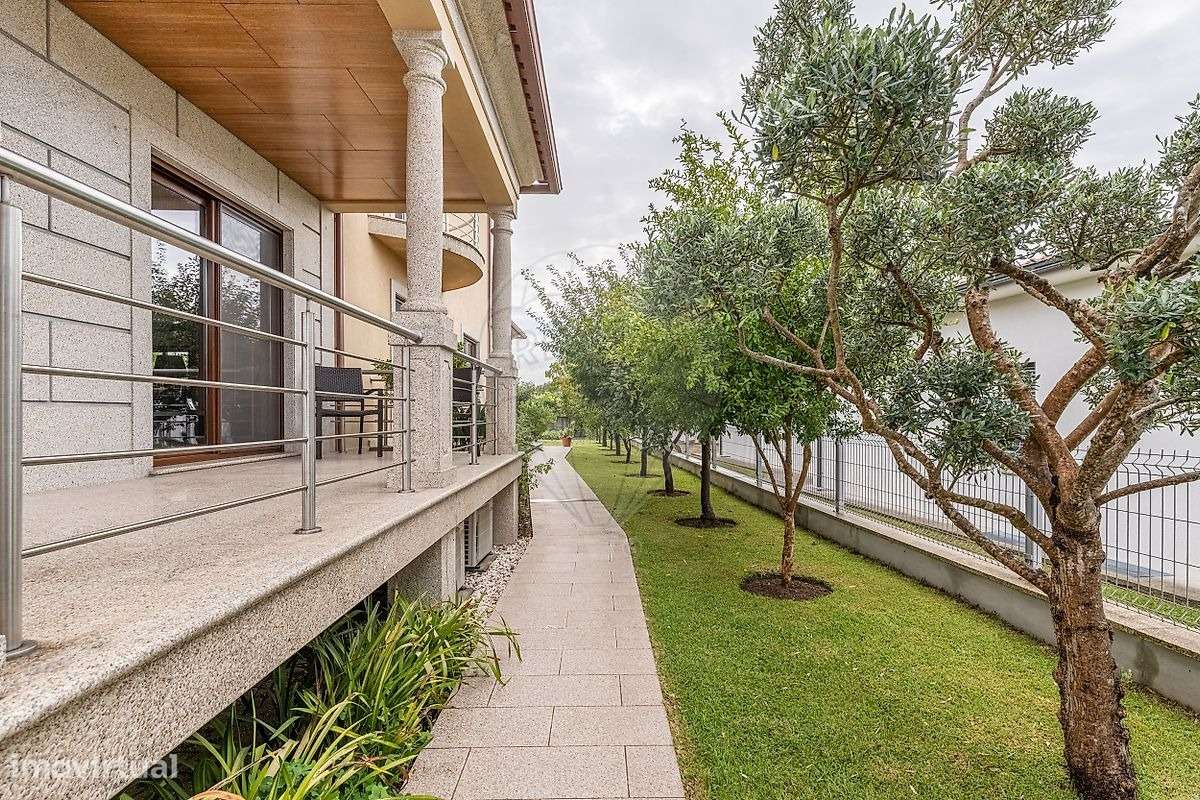 Moradia T3 com Jardim em Ferreiros, Amares - Grande imagem: 4/48