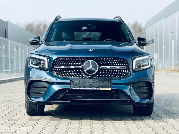 Mercedes-Benz GLB - 15