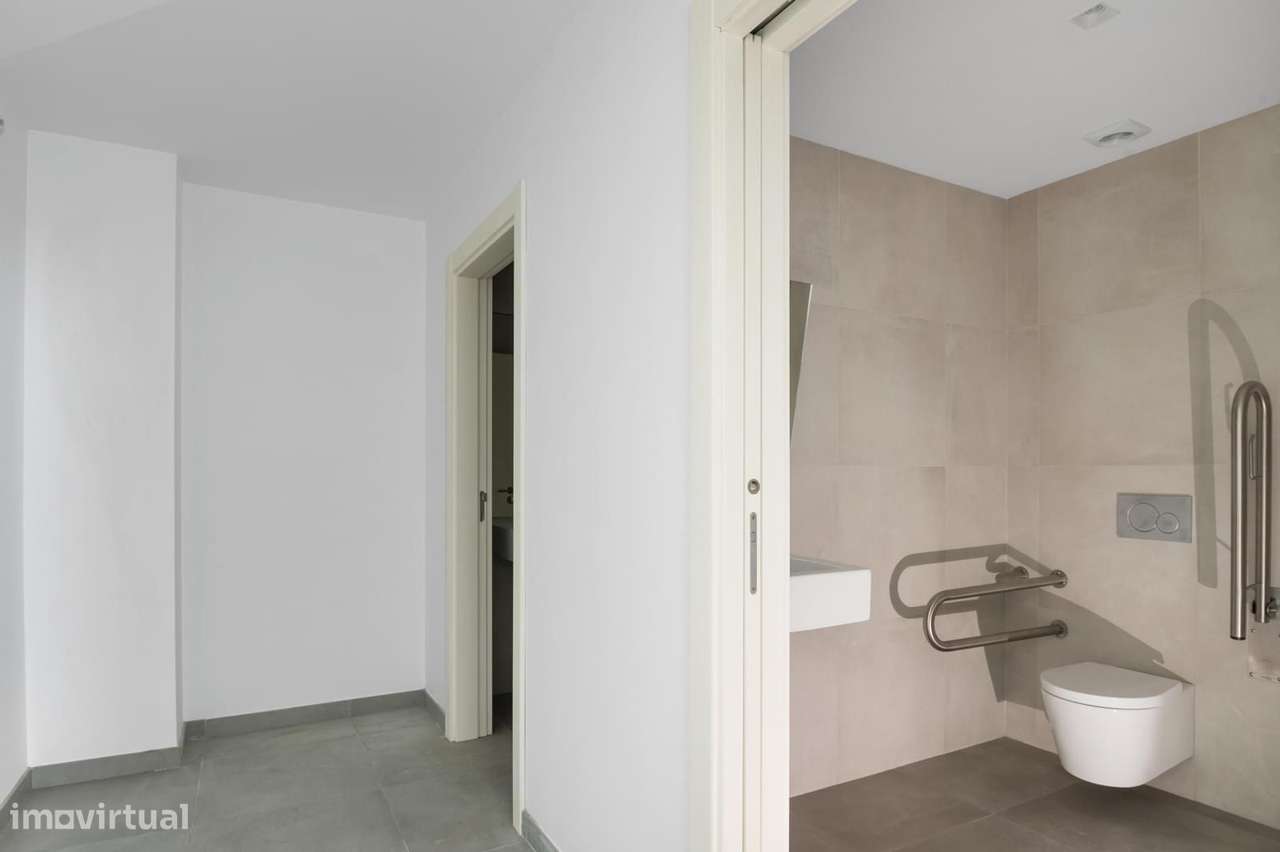 Loja 116 m2, Centro Histórico de Oeiras, Oeiras - Grande imagem: 4/32