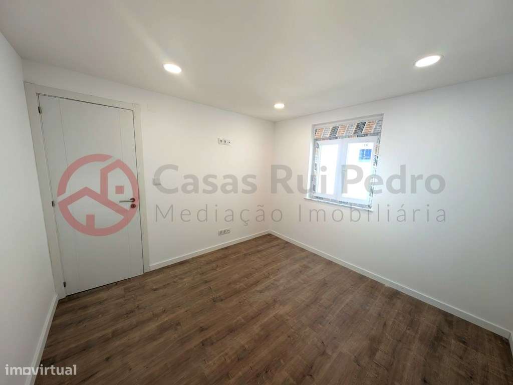 Moradia T1+1 a estrear com logradouro em Aldeia de Paio Pires, Seixal-20