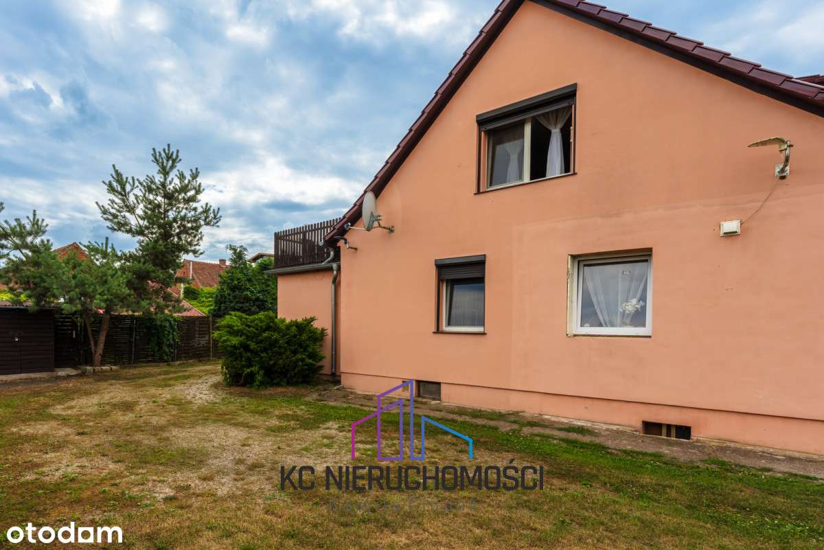 Piętro domu na cichym osiedlu z działką 1365 m2 - Pełny obrazek: 2/20