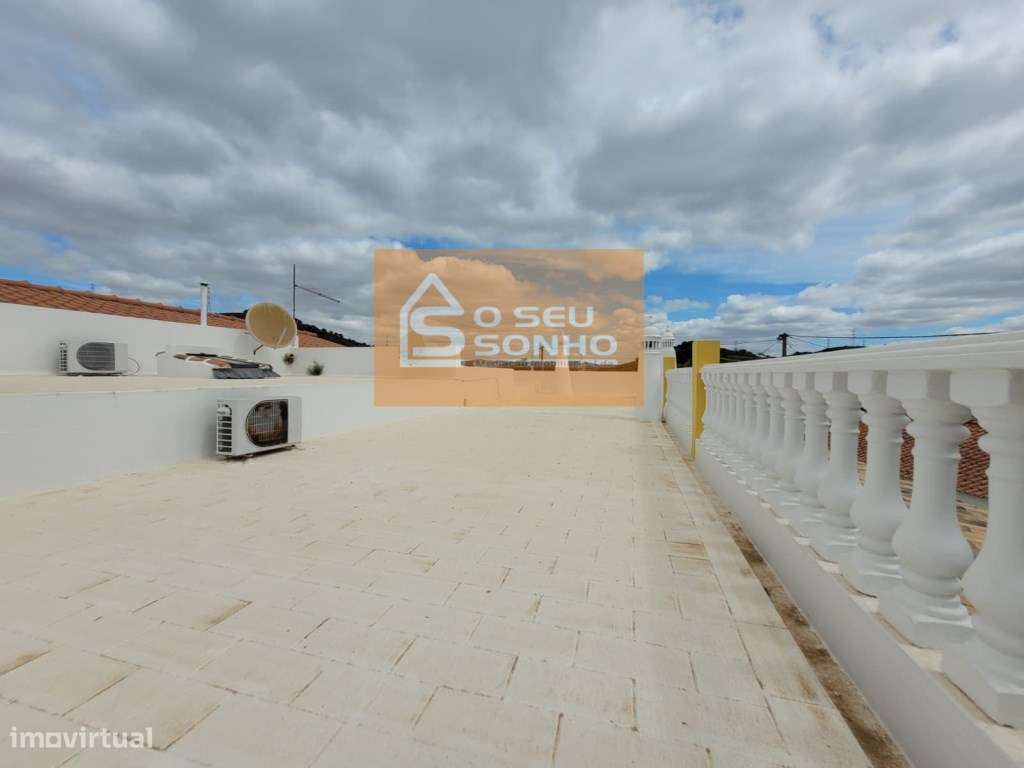 Moradia T3 com Terreno no Ameixial-21
