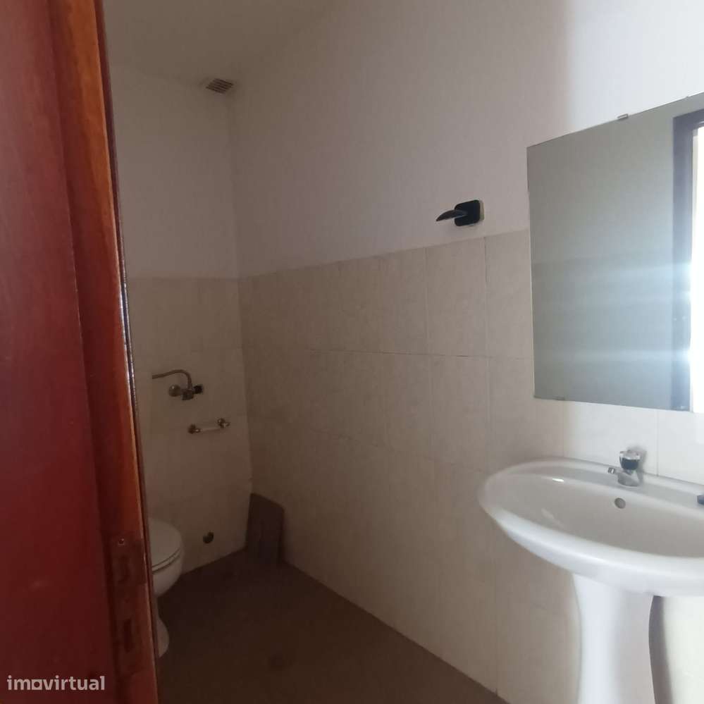 Imóvel comercial para arrendar em Alverca - Grande imagem: 5/5