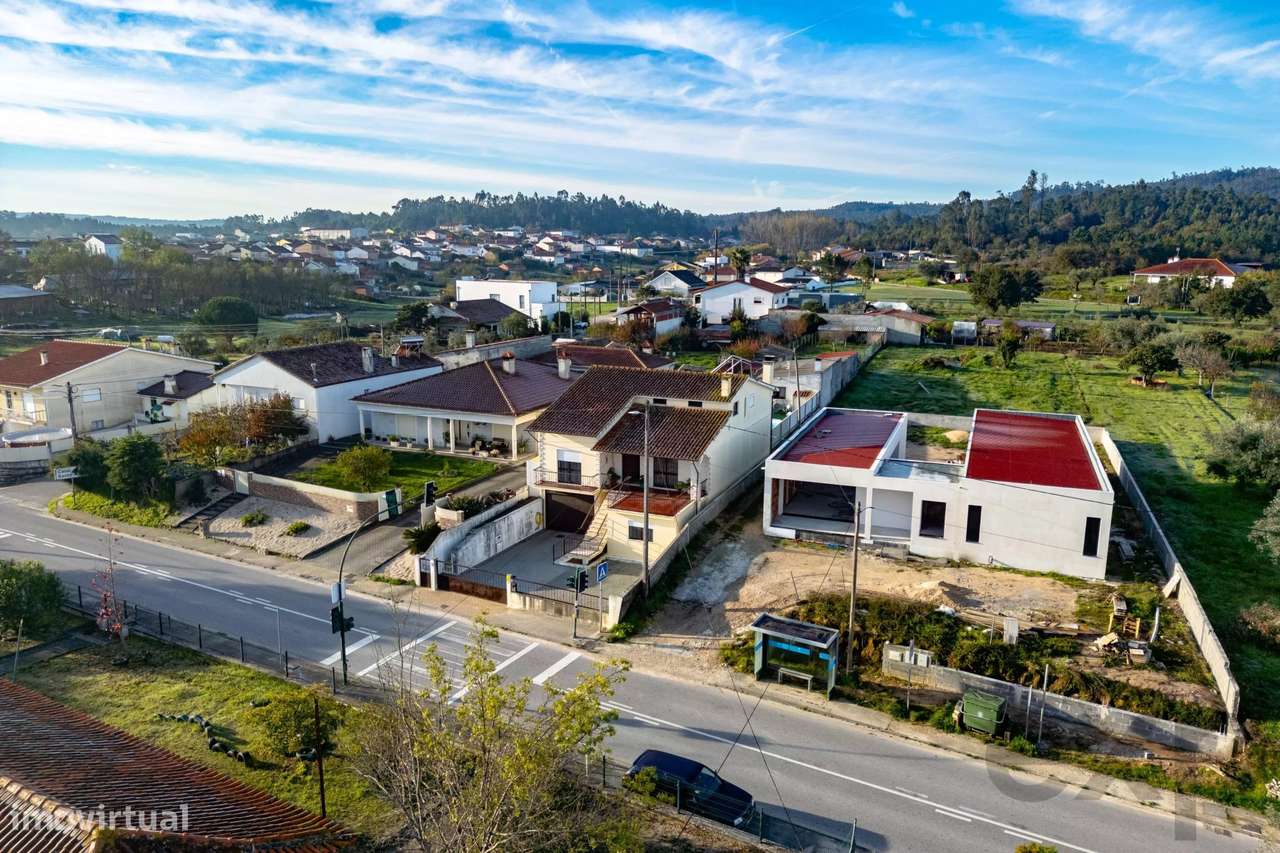 Viver com Espaço, Luz e Tranquilidade — Em Belide - Grande imagem: 2/34