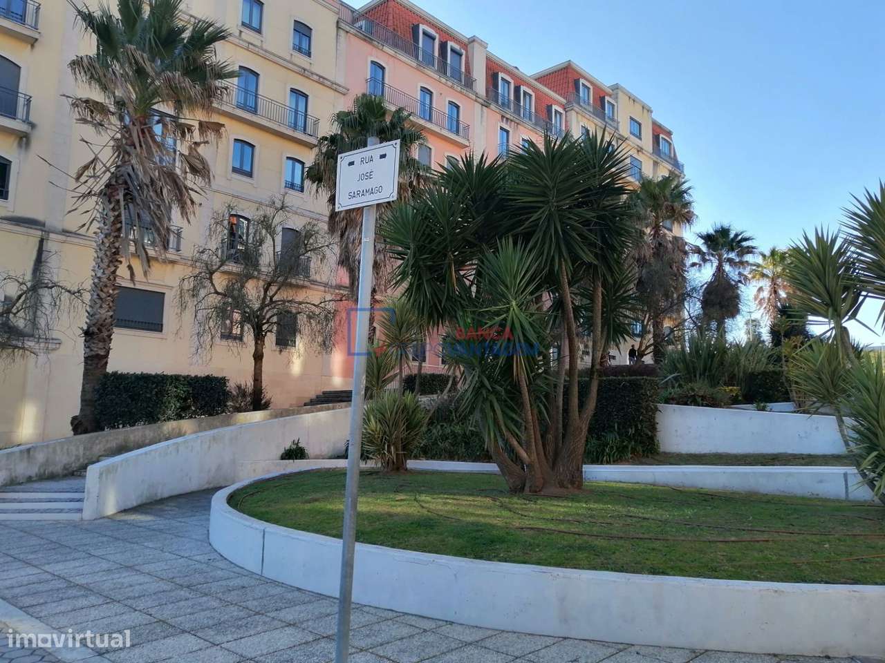 Apartamento T2 com garagem e arrumos - Grande imagem: 3/6