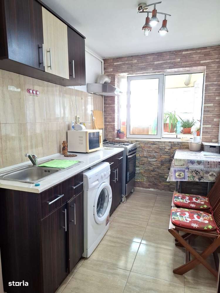 Comision cumparator0%, 2 camere ,decomandat -mobilat si utilat - Imagine principală: 2/11