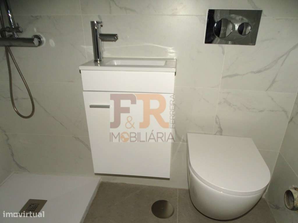 Moradias Geminada DuplexT3 com Pérgola. Pinhal do General. Fernão F...-49