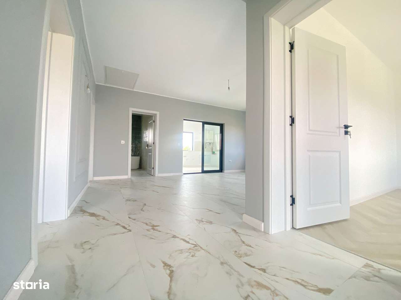 Casa 4 camere Miroslava Vorovesti CANALIZARE - Imagine principală: 3/12